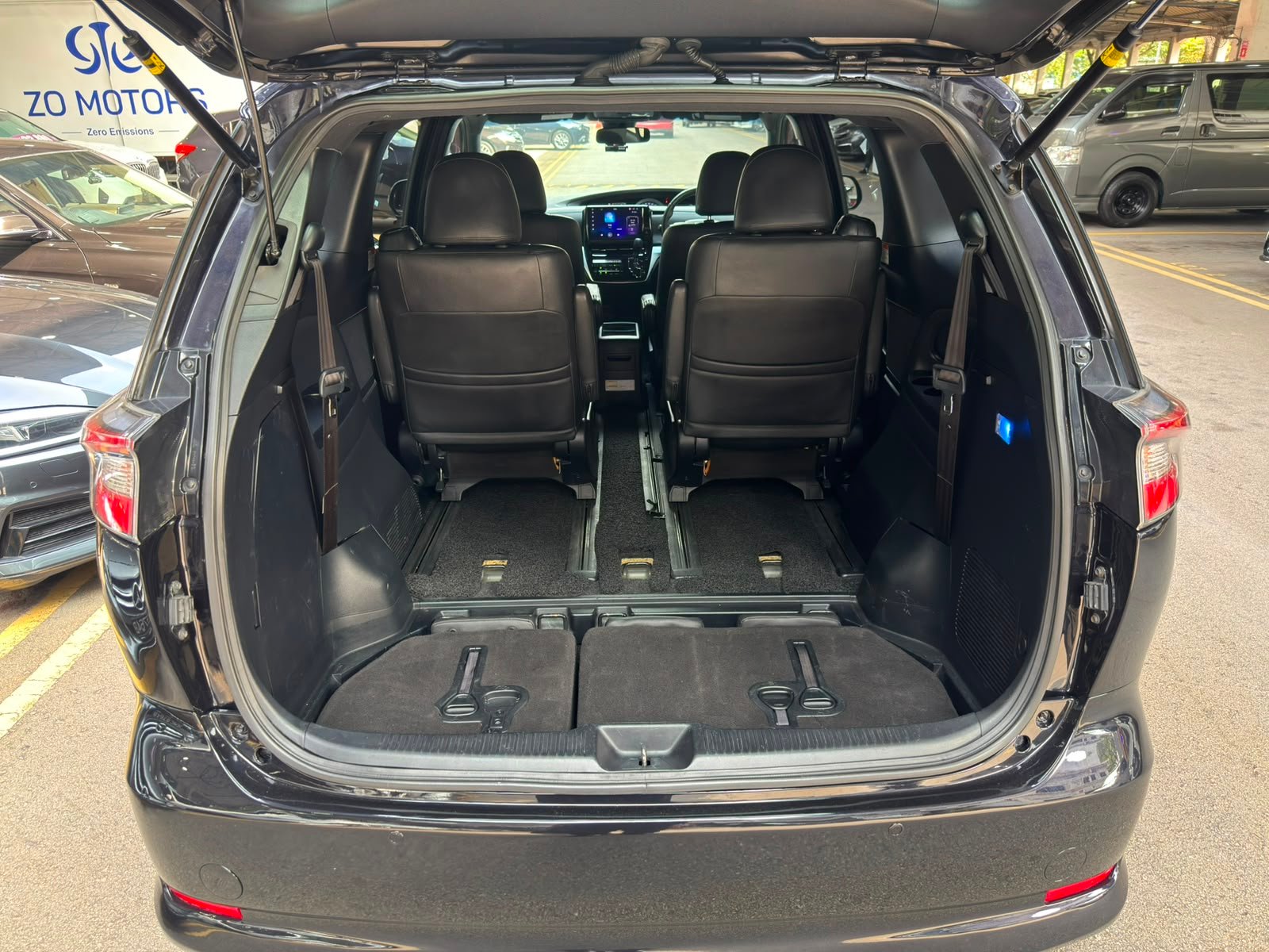 Toyota Estima Aeras Premium 2.4 photo 10